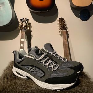 Skechers sneakers